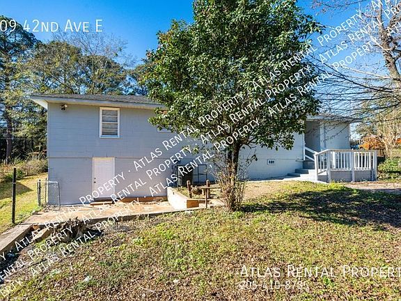 3rd image of 609 42nd Ave E