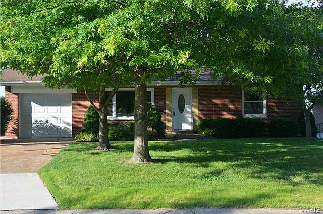 1st image of 213 Lambeth Ln