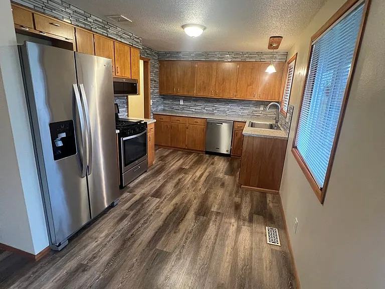 5869 G St #389 — Photo 8