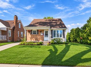 2221 N Highland St, Dearborn, MI 48128