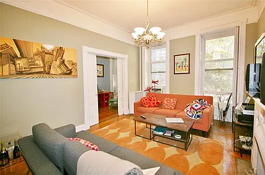 Rented by R New York