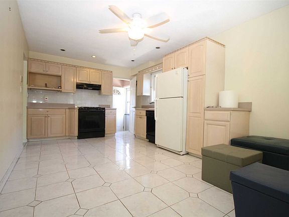 3rd image of 45-15 218th St