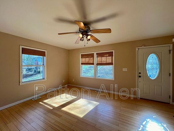3rd image of 80 Oakwood St