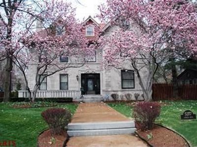 5277 Lindell Blvd, Saint Louis, MO, 63108