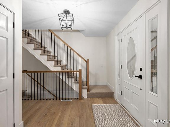 4th image of 3717 Bellaire Ct
