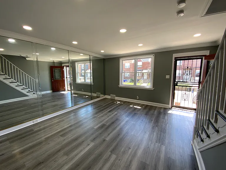 2545 S Bellford St — Photo 12