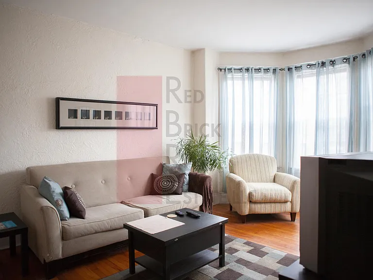 28 Anderson St #12 — Photo 1