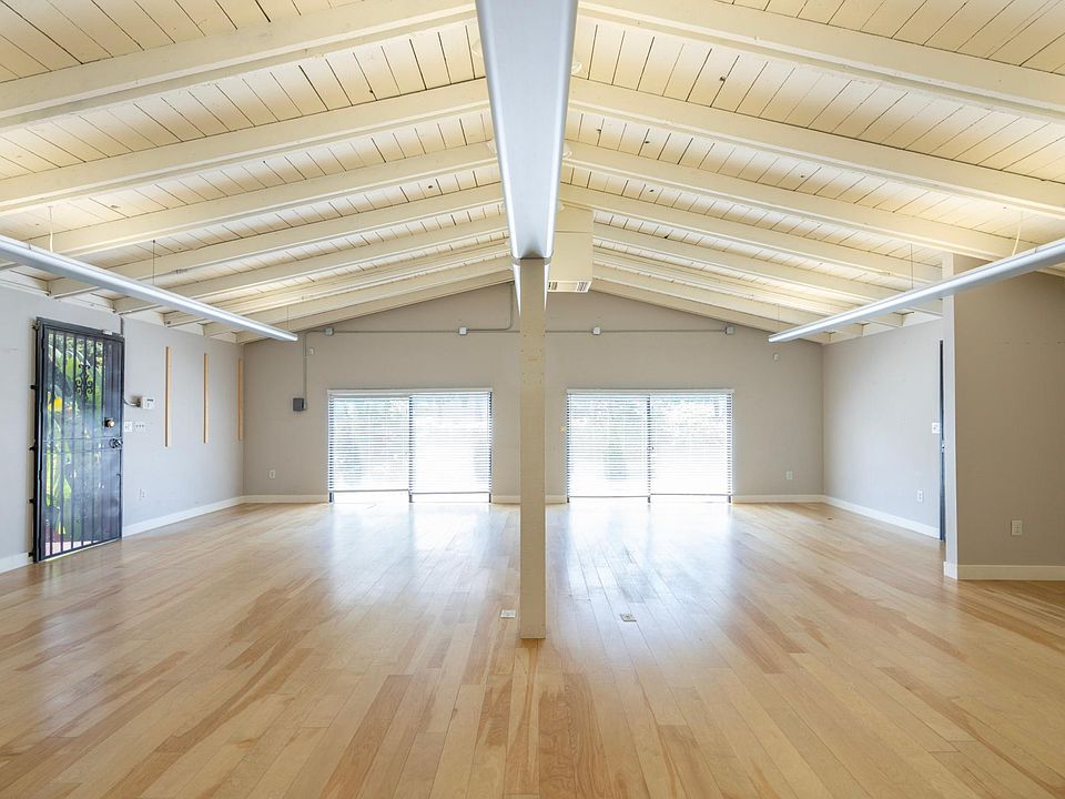 1st image of 6009 Melrose Ave