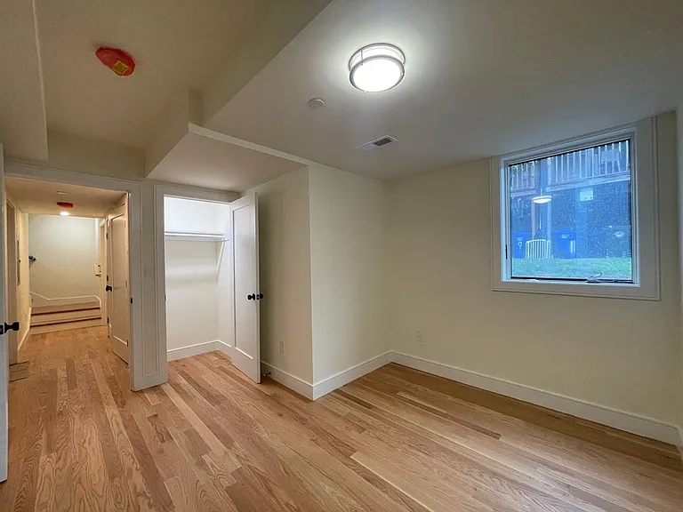 65 Cameron St #13 — Photo 11