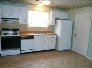 1104 Amy Dr, Virginia Beach, VA 23464