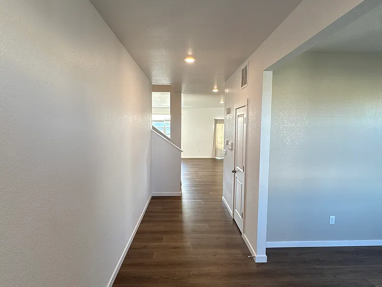 109 62nd Ave — Photo 13