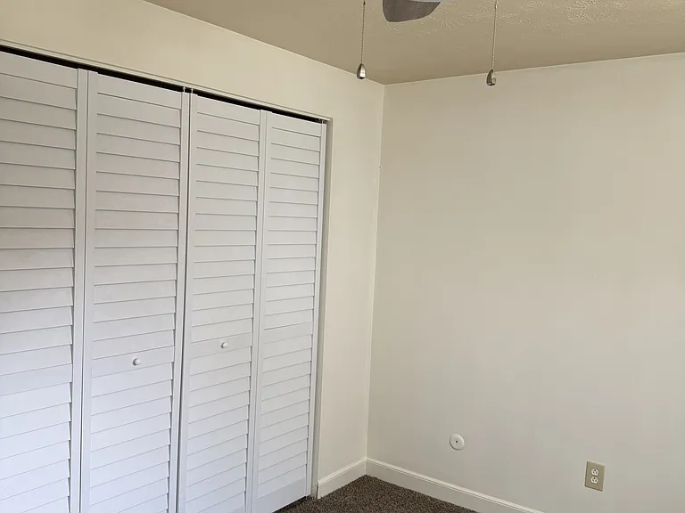 155 Westminster Ave — Photo 5