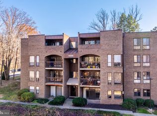 11240 Chestnut Grove Sq APT 31, Reston, VA 20190