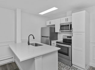 1801 Beacon St APT 8, Cincinnati, OH 45230