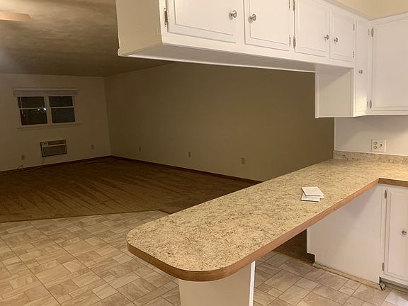 4th image of 6222 Derry St APT 1
