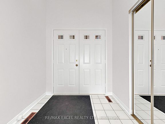 5th image of 33 Wharton Sq