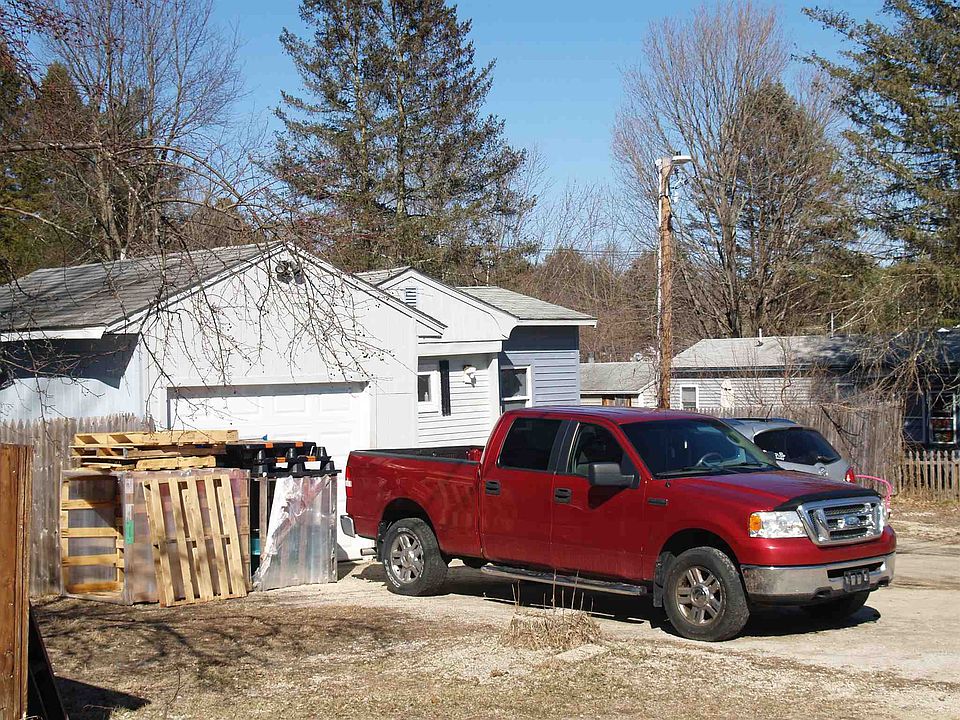 2nd image of 7 Mildred Ave