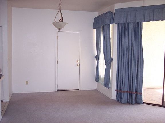 4th image of 1001 N Pasadena St Unit 155