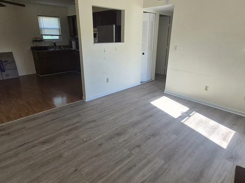 381 Shelby Ave