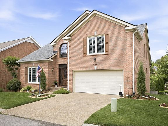 2nd image of 504 Stratford Ct