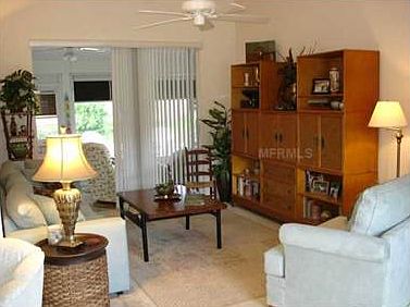 4th image of 25000 Riverwalk Dr