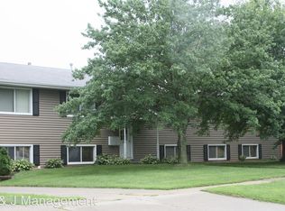 621 S 7th Ave, Winterset, IA 50273