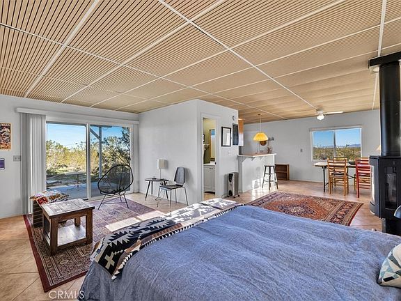 2nd image of 437 Mallow Rd