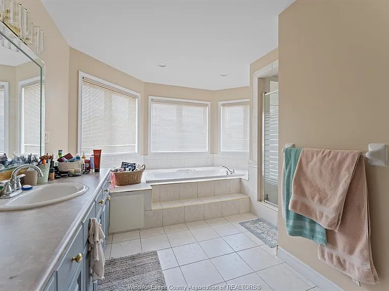 5740 Wayne St — Photo 20