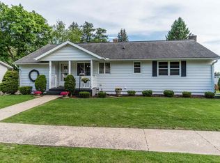 324 12th St, Baraboo, WI 53913