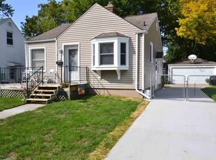 22027 Virginia Ave, Eastpointe, MI 48021