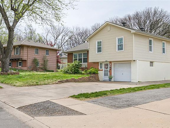 3rd image of 5038 Hawthorne Ave