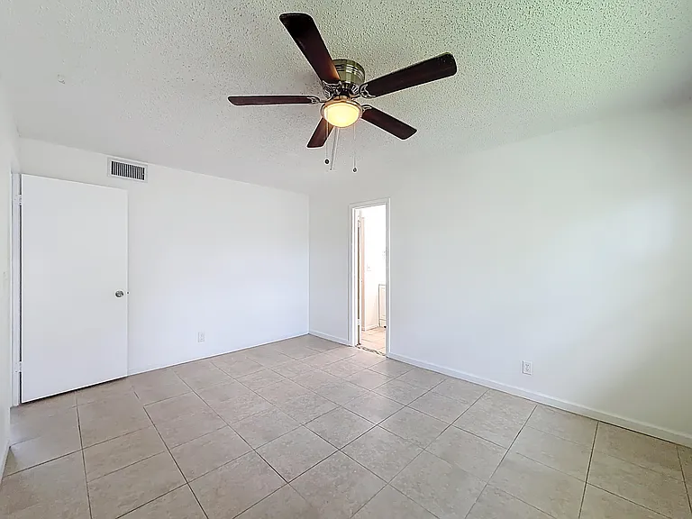 235 Lake Dora Dr #235 — Photo 17