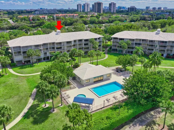 2761 Village Boulevard #403, West Palm Beach, FL 33409