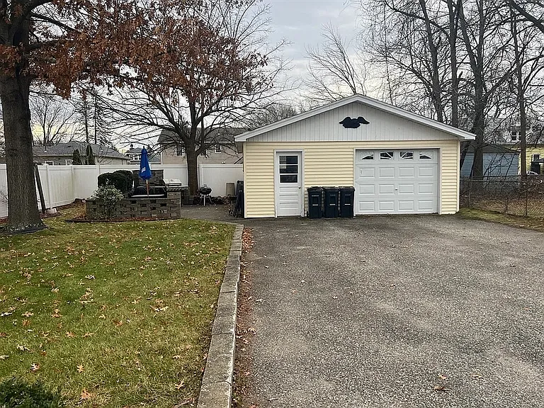 583 McKinstry Ave #1 — Photo 6