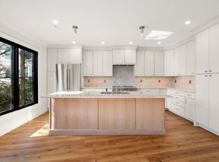 34 Vinton St #2, Boston, MA 02127