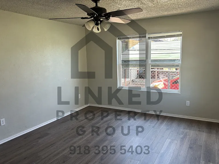 1438 NE 27th St — Photo 5