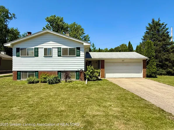 3618 Alpine Dr, Lansing, MI 48911
