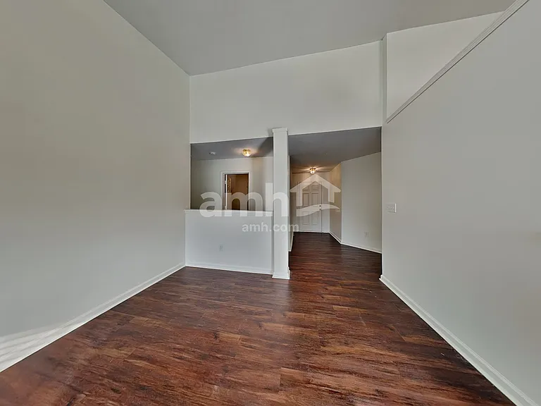 218 Bellport Dr — Photo 5