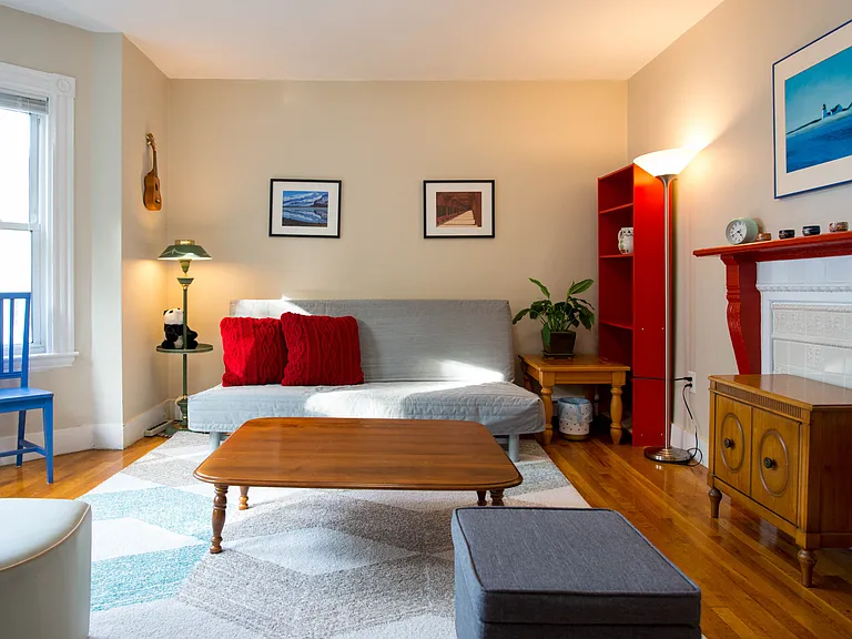 1 Torpie St #2 — Photo 2