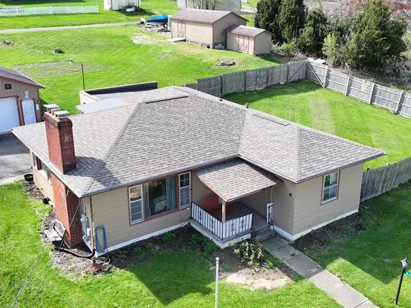 593 N Main St, Shreve, OH 44676