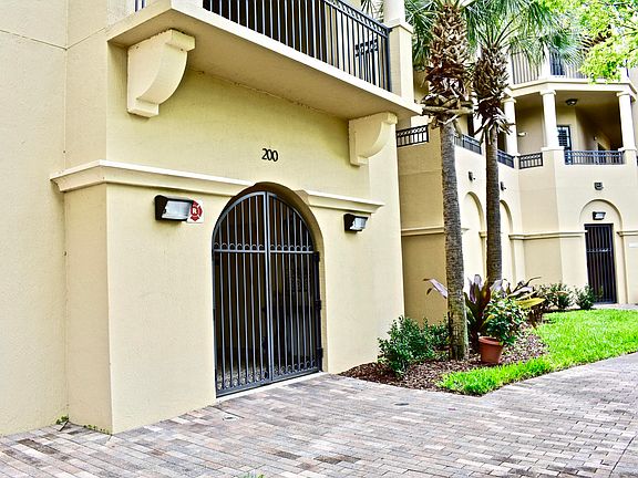 2nd image of 200 PASEO TERRAZA #304