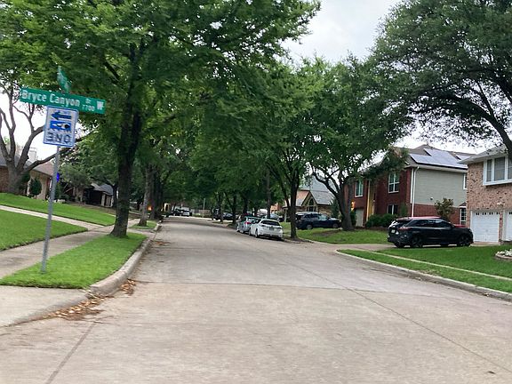 4th image of 5423 Bryce Canyon Ct