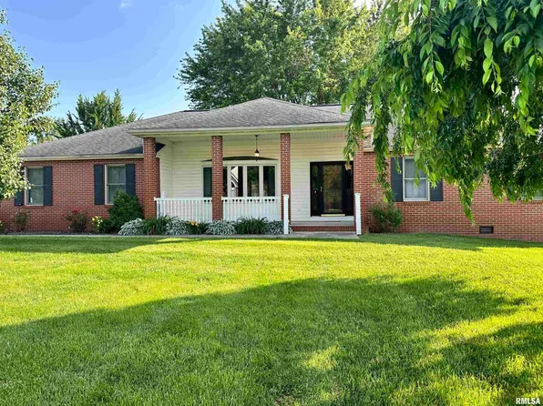 1011 Applewood Ln, Anna, IL 62906