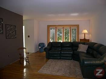 4th image of 8483 Huron River Dr