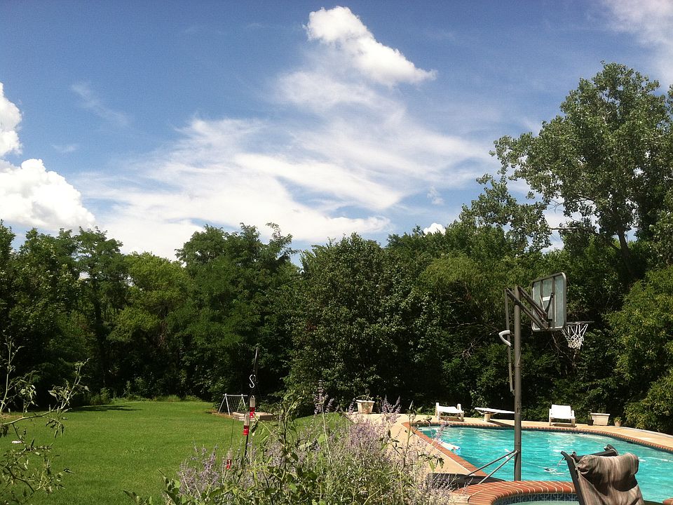 2nd image of 1301 Fox Cove Ct