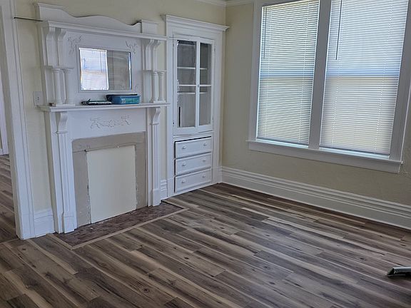 3rd image of 808 Georgia St #808