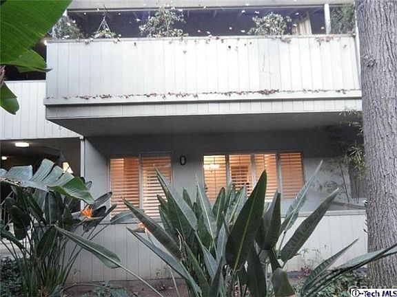 5th image of 1133 Pine St APT 102