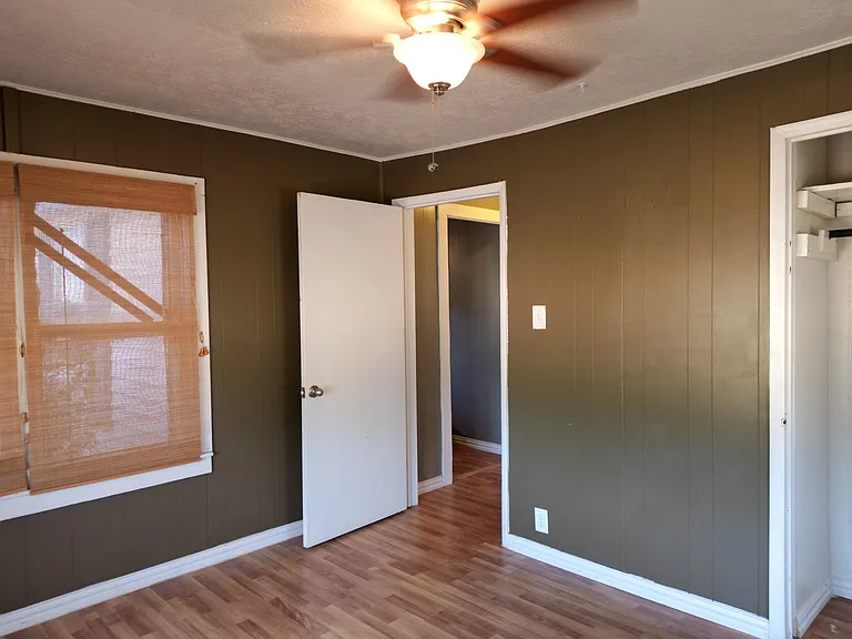 9405 E FM 174 — Photo 22