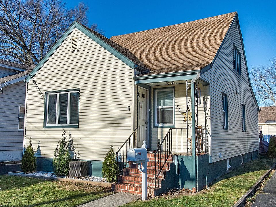 1st image of 72 Lakewood Terrace