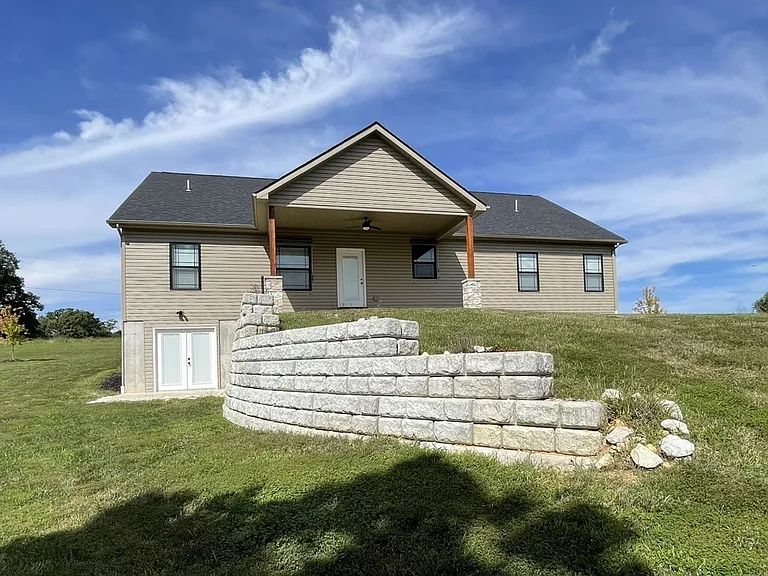 25 Gregory Michael Ln — Photo 5